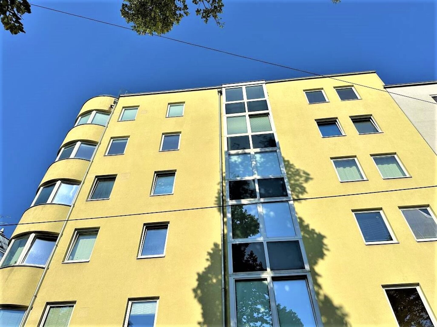 PROVISIONSFREI, Teschnergasse – Schubertpark, charmante 69 m2 Neubau, 2 Zimmer, Komplettküche, Wannenbad, 5. Liftstock
