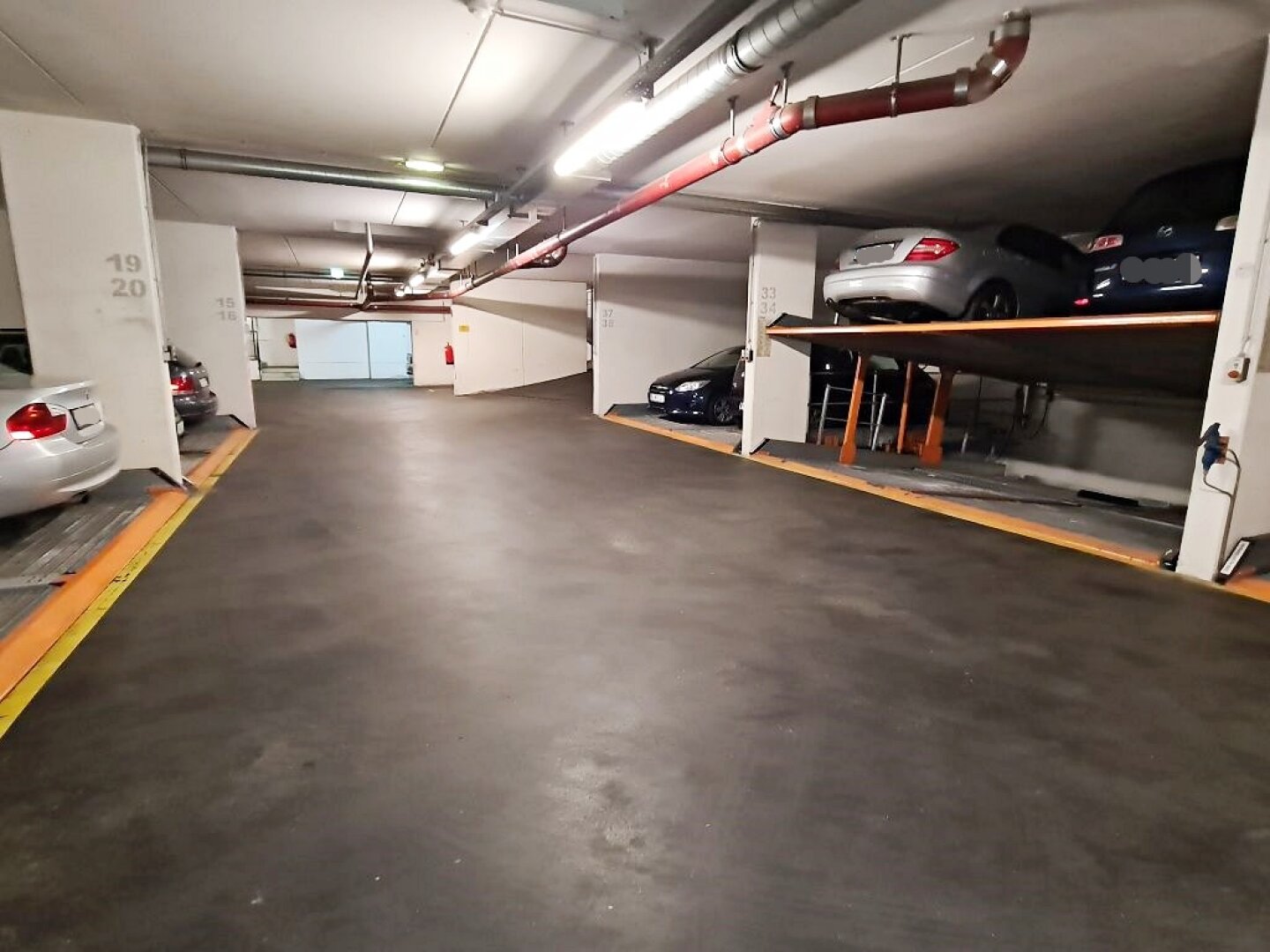 HARDTGASSE, U4/U6-Nähe, 18 freistehende Tiefgaragenstellplätze (Stapelparker)