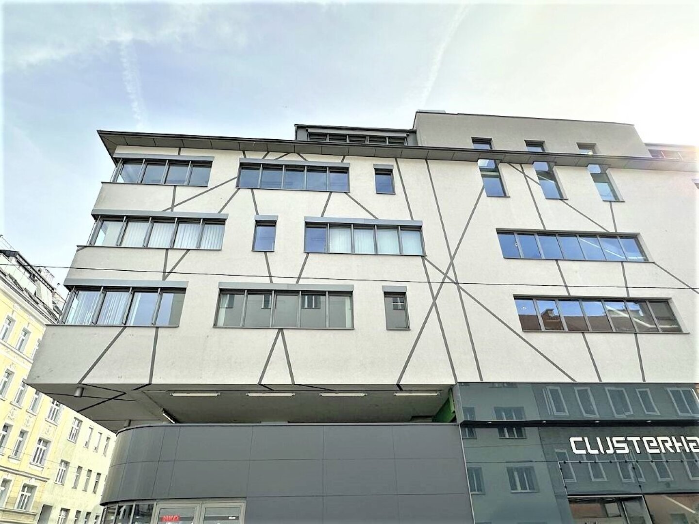 SIEBENBRUNNENGASSE – ZENTAGASSE, klimatisiertes 336 m2 Büro oder Kanzlei, 8 Zimmer, Teeküche, 4. Liftstock SIEBENBRUNNENGASSE – ZENTAGASSE, klimatisiertes 336 m2 Büro oder Kanzlei, 8 Zimmer, Teeküche, 4. Liftstock