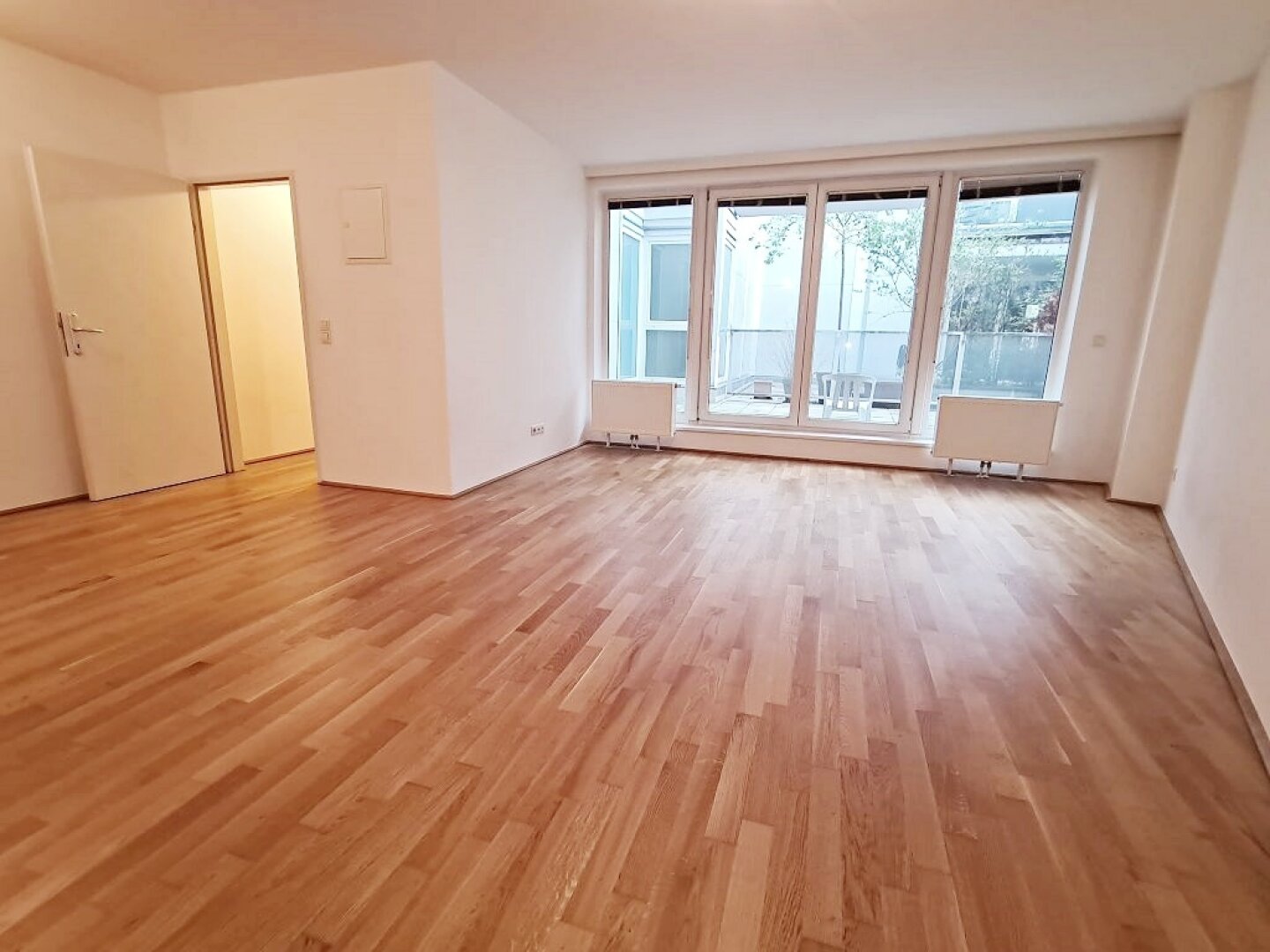 NUSSDORFER PLATZ, GREINERGASSE, gepflegte 74 m2 Neubau mit 22 m2 Terrasse, 2 Zimmer, Komplettküche, Parketten, Wannenbad, Garagenplatz NUSSDORFER PLATZ, GREINERGASSE, gepflegte 74 m2 Neubau mit 22 m2 Terrasse, 2 Zimmer, Komplettküche, Parketten, Wannenbad, Garagenplatz
