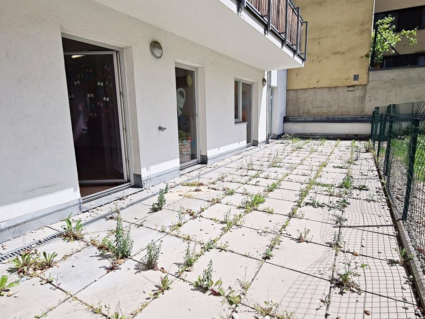 UNBEFRISTET, HOFRUHELAGE, 106 m2 Gewerbefläche mit 41 m2 Terrasse, 4 Zimmer, Küche, Sanitäranlagen, Parketten