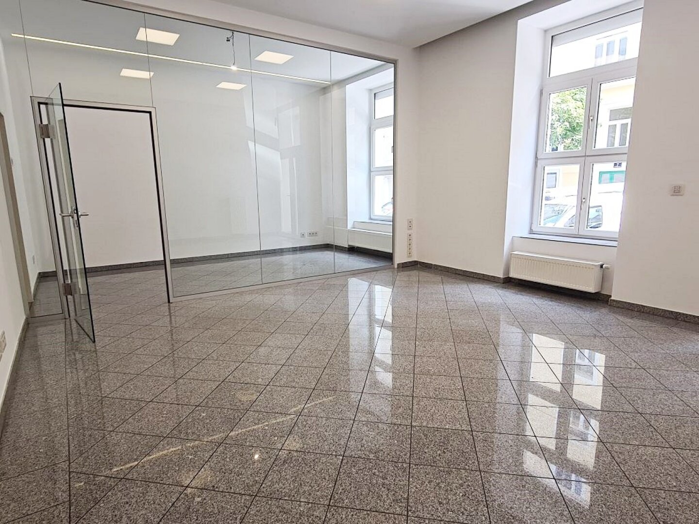 KEILGASSE, straßenseitiges 114 m2 Geschäftslokal – Büro – Praxis, 3 Räume, Küche, Sanitäranlagen, Belvedere-Nähe