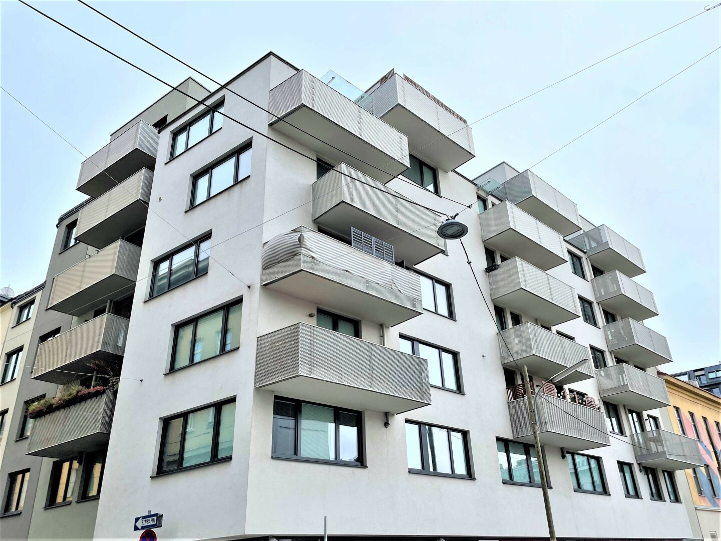 PLANETENGASSE, 44 m2 Neubau mit 5 m2 Balkon, 2 Zimmer, Kochnische, Wannenbad, Parketten, Hauptbahnhof-Nähe