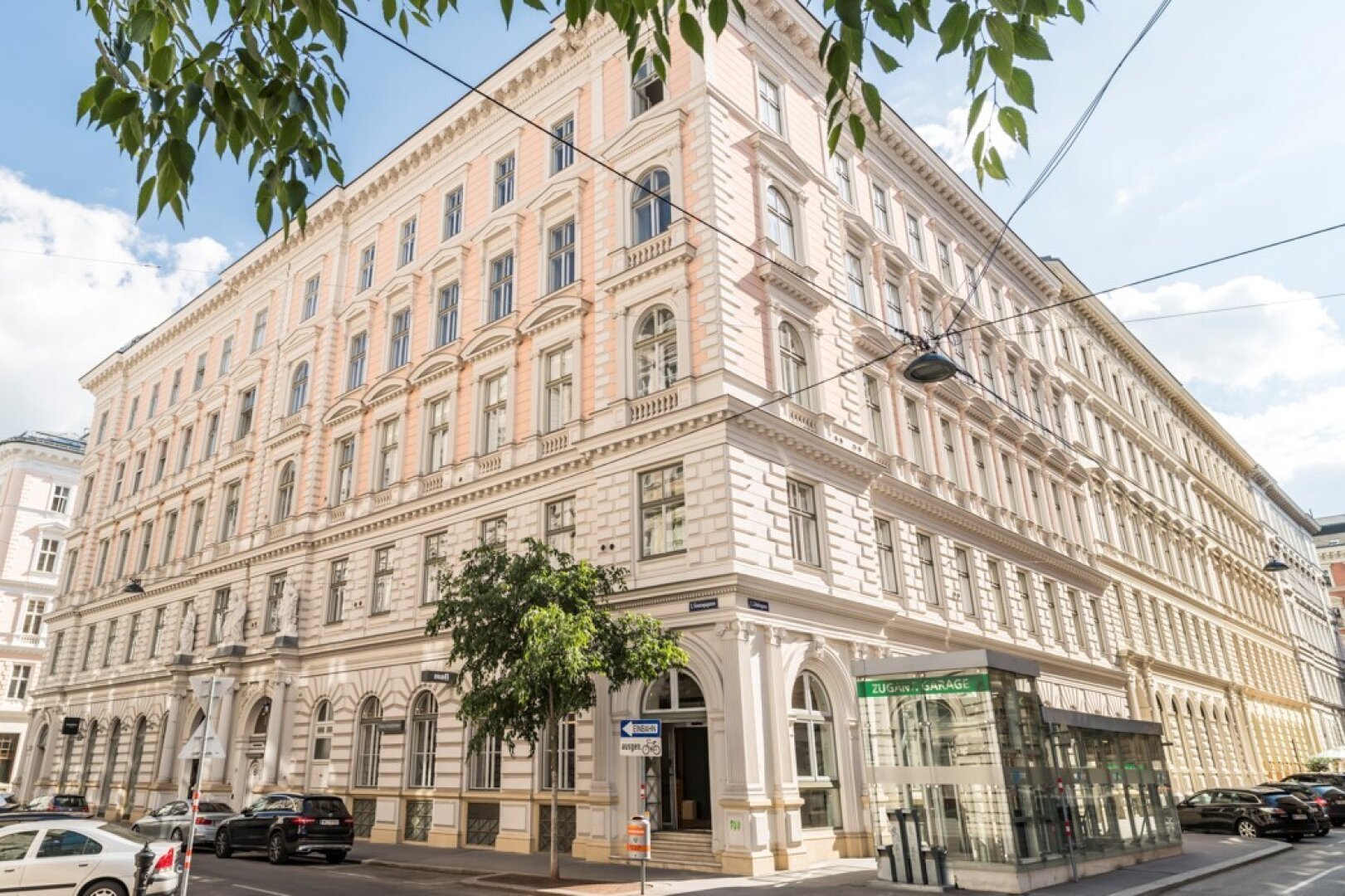 BÖRSE-NÄHE, GONZAGAGASSE, gepflegte 132 m2 Altbau, 3 Zimmer, Extraküche, 2 Bäder, Parketten, U2/U4-Nähe