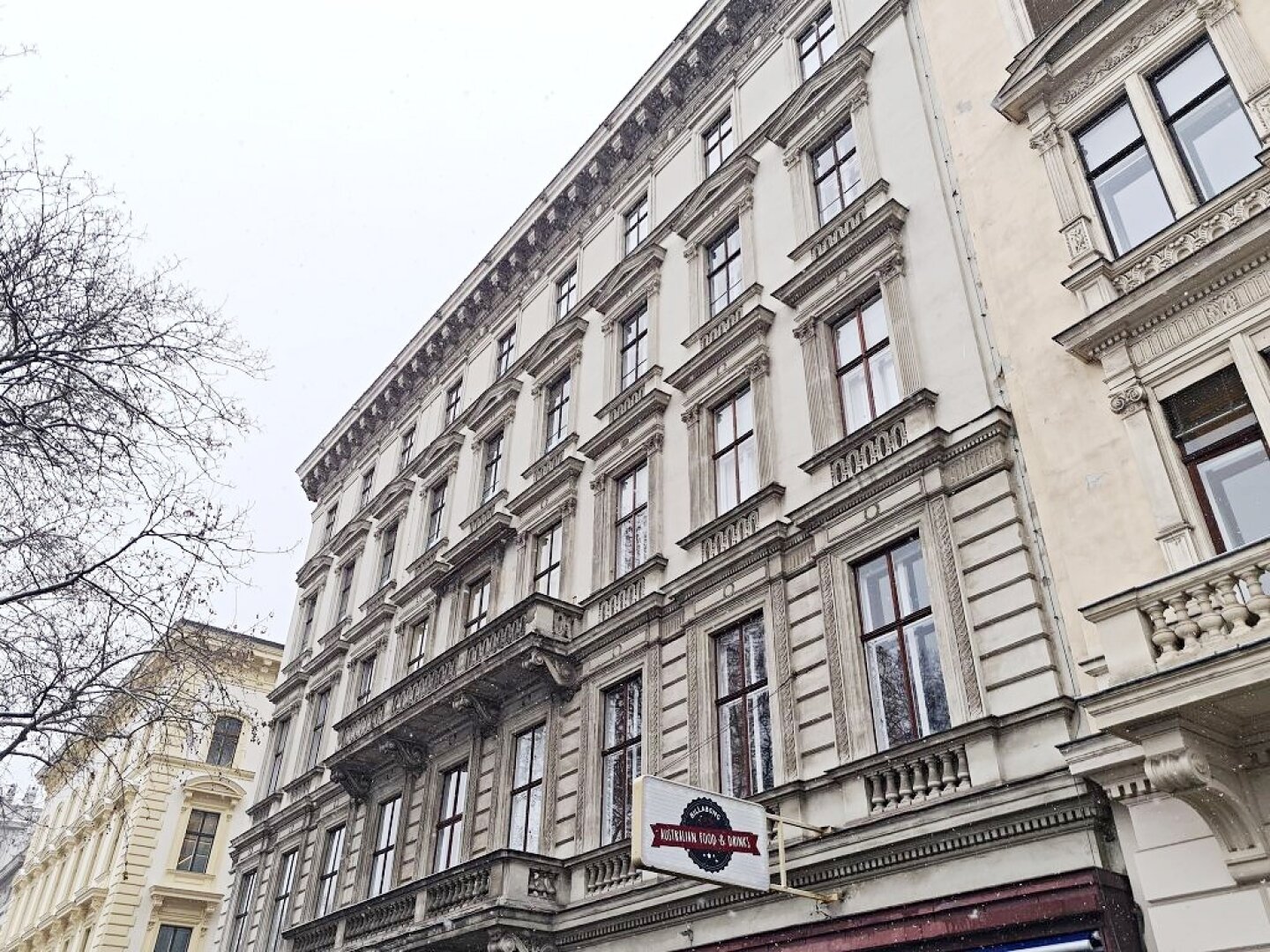 PARKRING NÄHE STADTPARK, 207 m2 Altbaubüro oder Kanzlei, 5 Zimmer, Küche, Klimaanlagen, 3. Liftstock, U3-Nähe